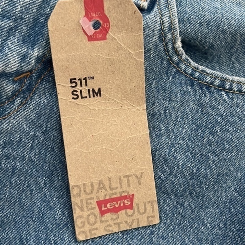 Levi’s 511 Jean Shorts - Picture 6 of 7